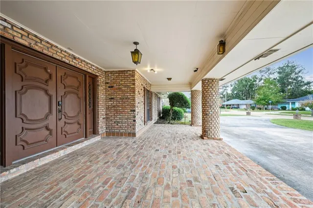 $415,000 | 607 Delmar Boulevard, Hammond, LA 70403