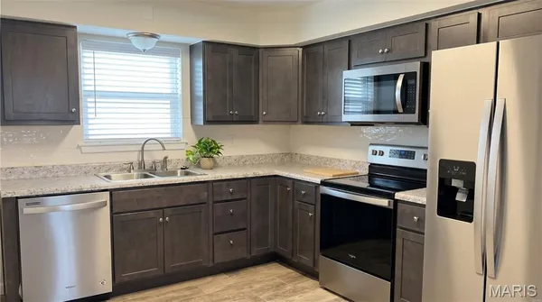 $199,900 | 12574 Chardin Place, Unit 4, St. Louis, MO 63128