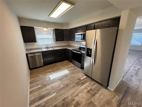 $199,900 | 12574 Chardin Place, Unit 4, St. Louis, MO 63128