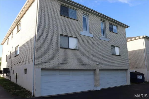 $199,900 | 12574 Chardin Place, Unit 4, St. Louis, MO 63128