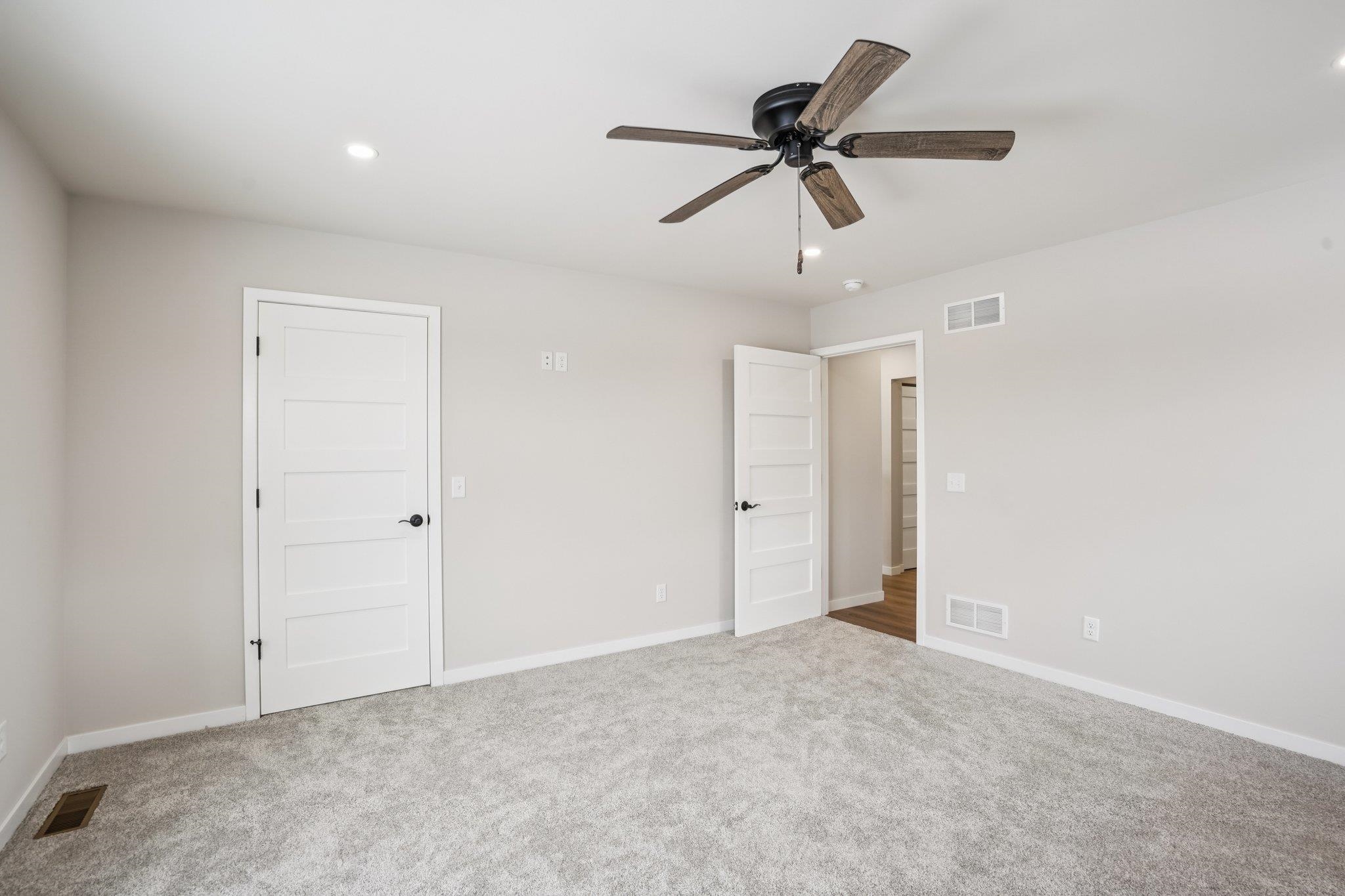 2463 Russell Court Reedsburg, WI 53959 - Photo 26 of 51