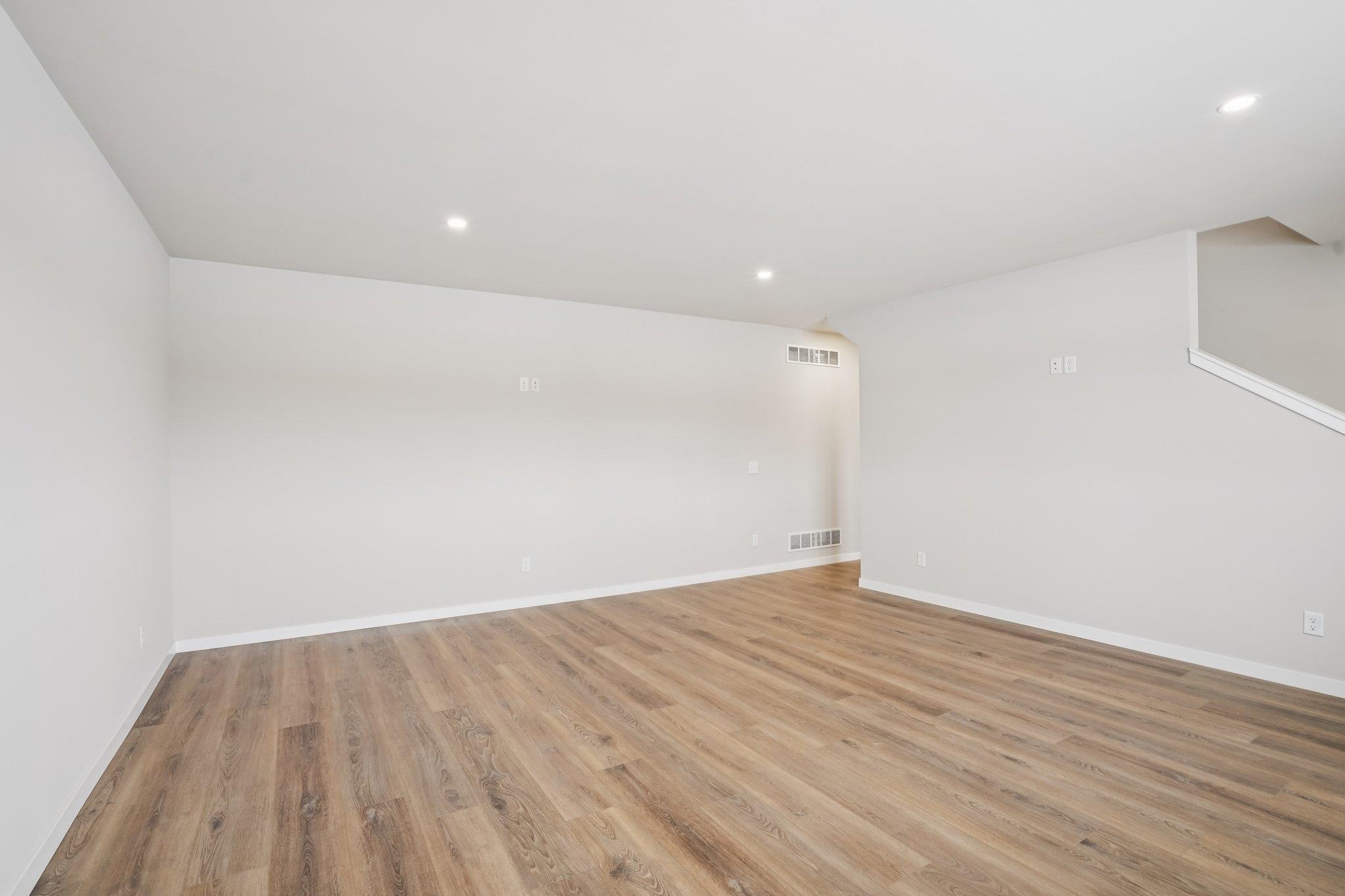 2463 Russell Court Reedsburg, WI 53959 - Photo 34 of 51