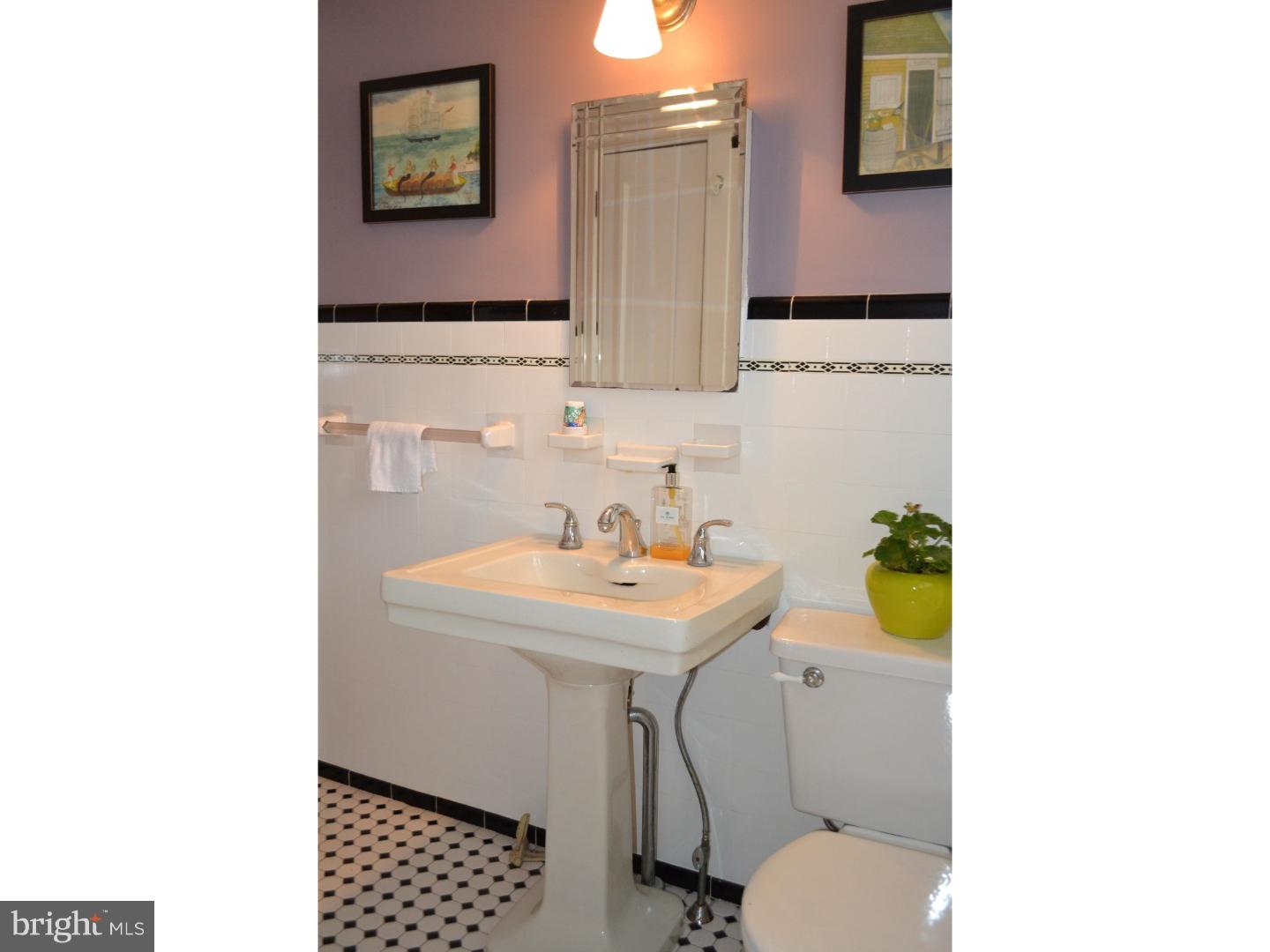 105 Walsh Road Lansdowne, PA 19050 - Photo 19 of 25 Bathroom