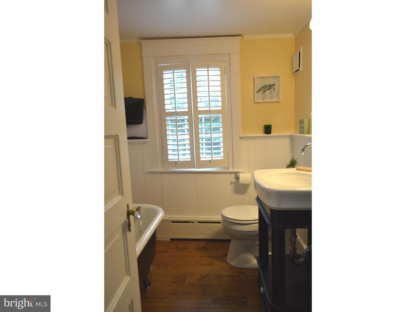 105 Walsh Road Lansdowne, PA 19050 - Photo 23 of 25 Bathroom