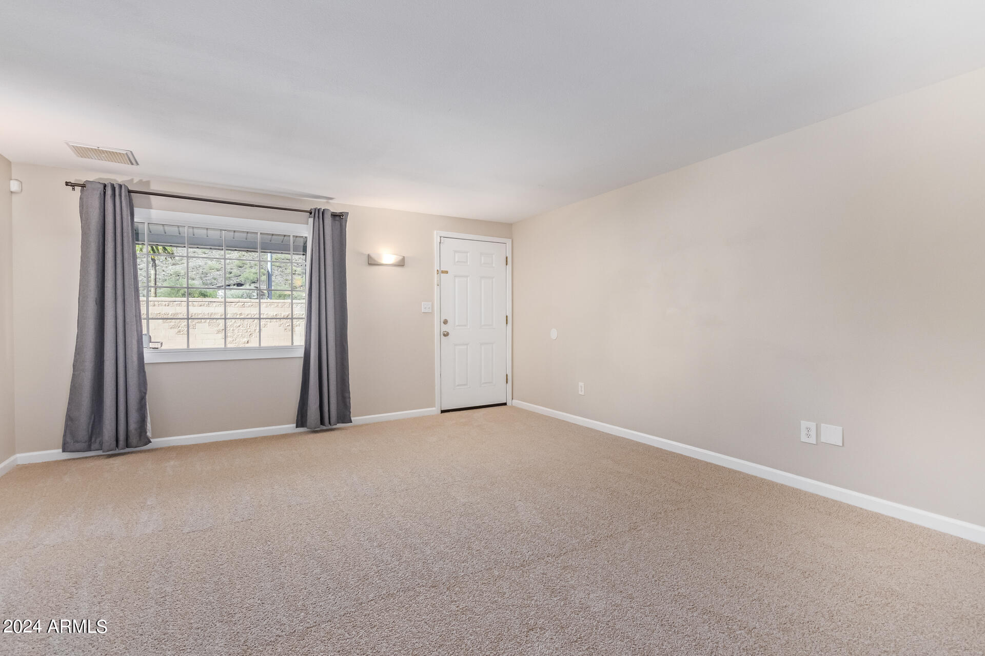 1417 West Thunderbird Road Phoenix, AZ 85023 - Photo 14 of 43 Living Room 2