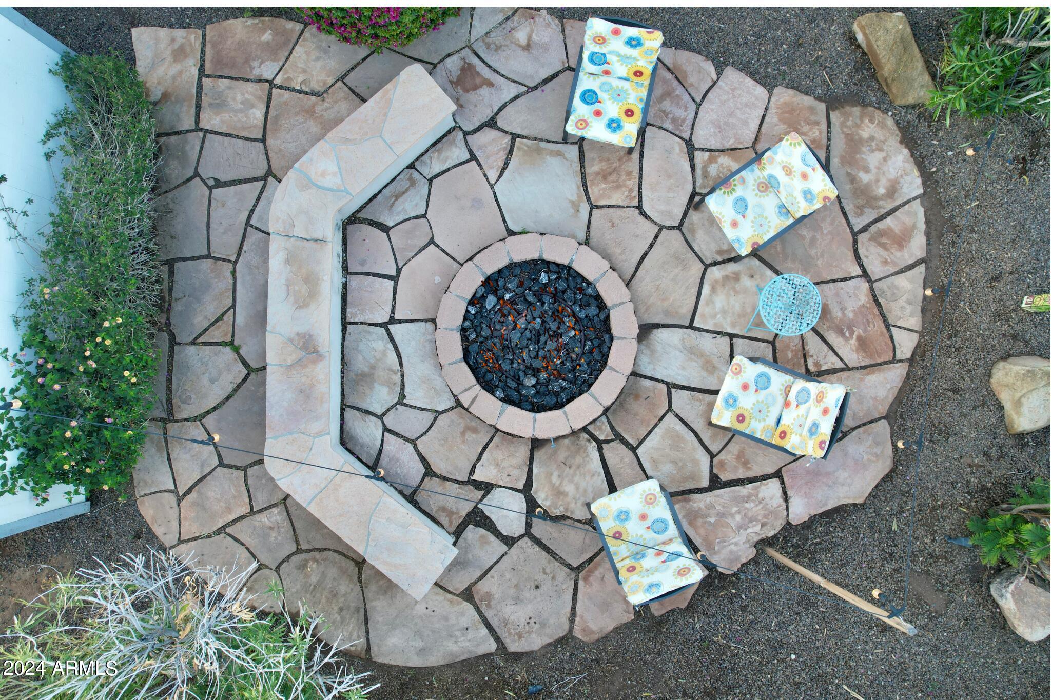 1417 West Thunderbird Road Phoenix, AZ 85023 - Photo 32 of 43 Firepit from above