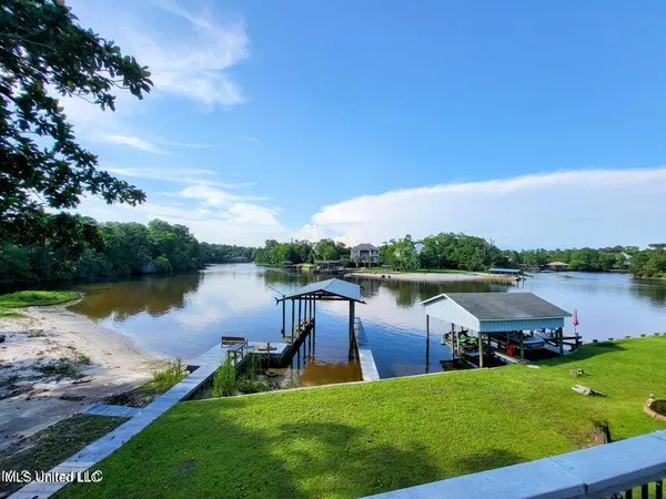 $3,200 | 3534 Brandon James Drive, Biloxi, MS 39532