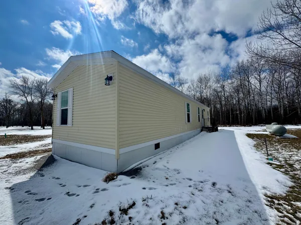 $137,500 | 52170 Highway 11, Unit LOT 29, Salol, MN 56756