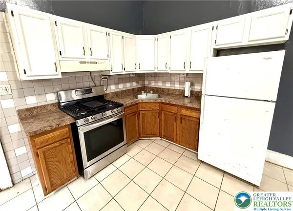 $360,000 | 223 North Eighth Street, Allentown, PA 18102