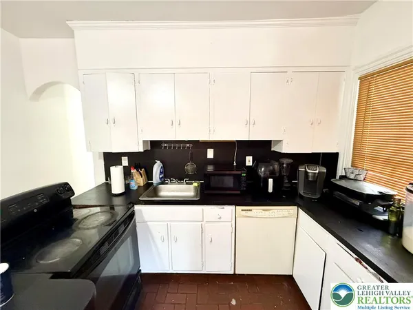 $360,000 | 223 North Eighth Street, Allentown, PA 18102