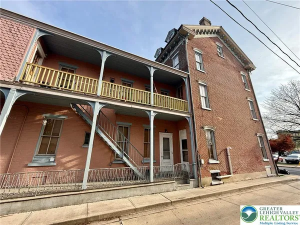 $360,000 | 223 North Eighth Street, Allentown, PA 18102