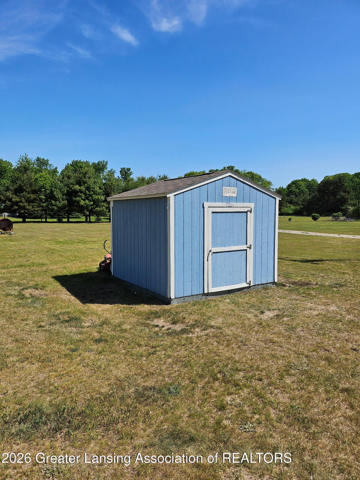 9711 East River Road Mount Pleasant, MI 48858 - Photo 8 of 19 Shed, storage