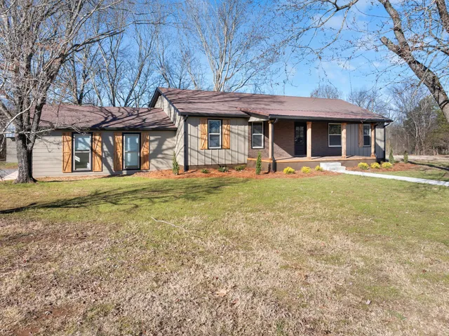 $419,000 | 810 Frank Martin Road, Shelbyville, TN 37160