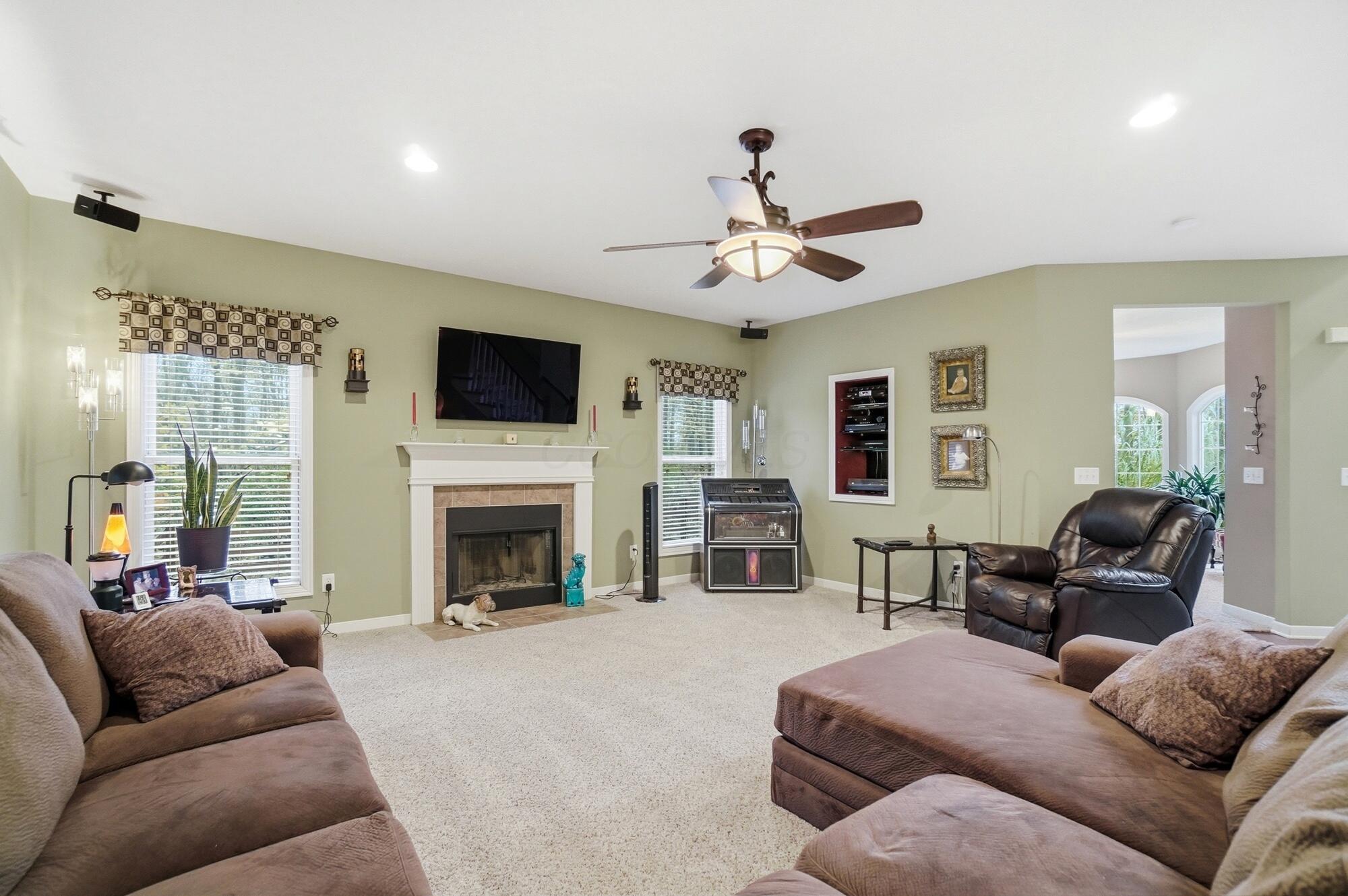 9952 Loop Road Millersport, OH 43046 - Photo 12 of 95 Living Room - 9952 Loop Road, Millersport, OH 43046