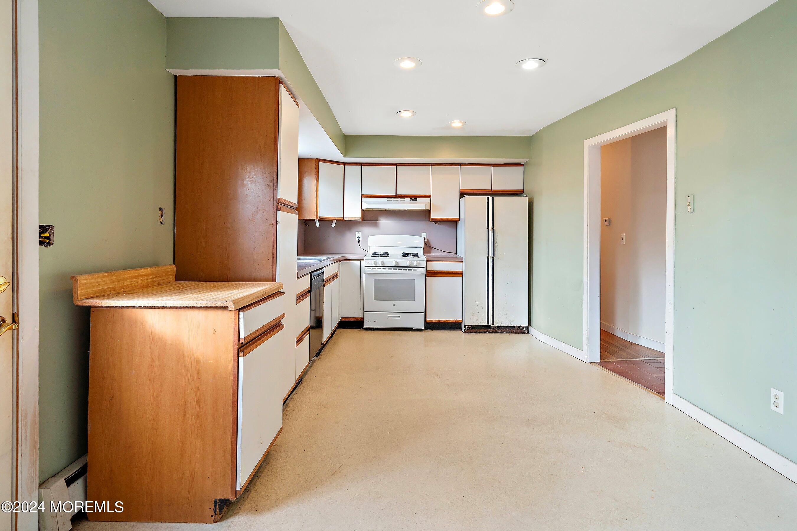 3 Mallard Road Bayville, NJ 08721 - Photo 11 of 20 11-Kitchen 1B