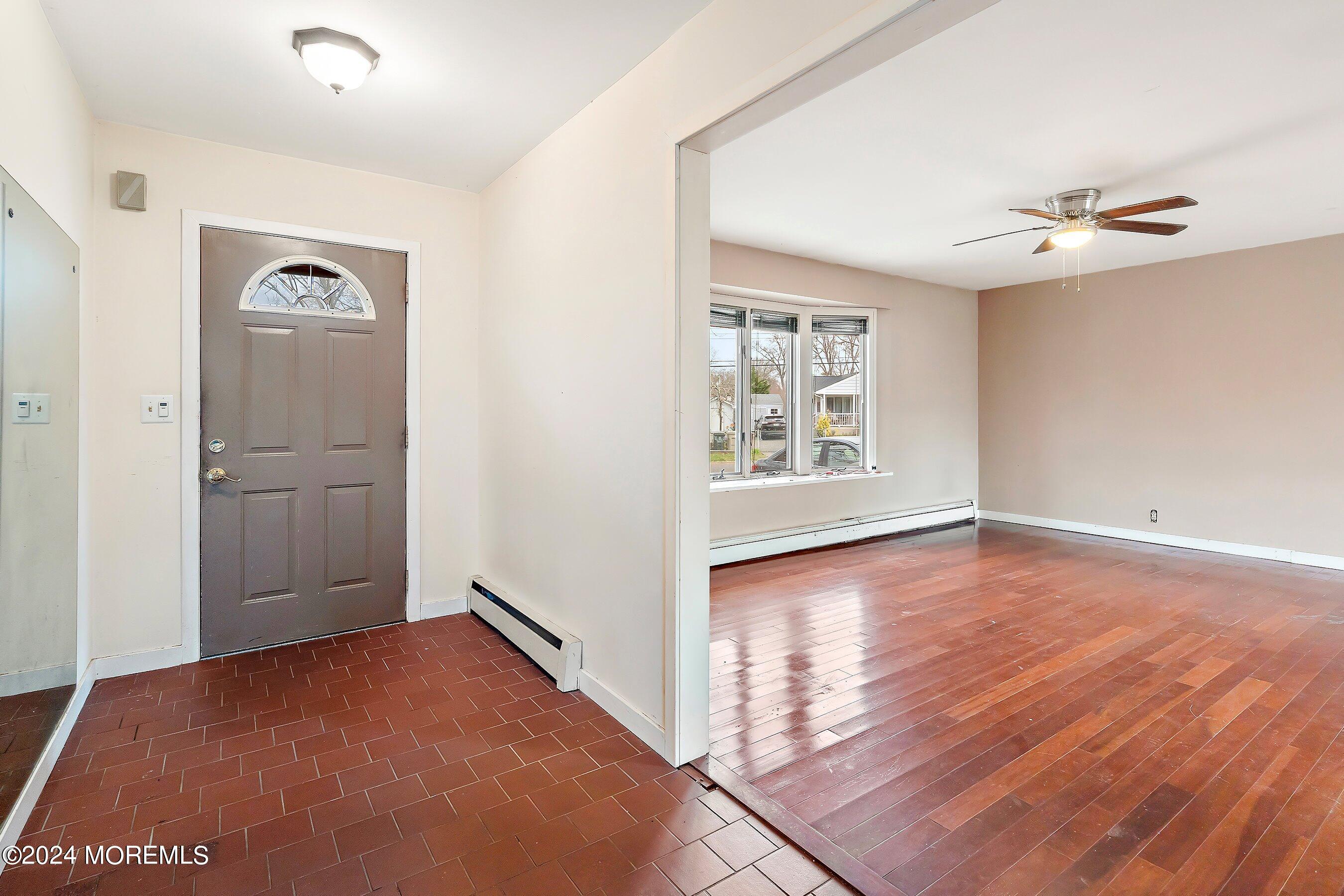 3 Mallard Road Bayville, NJ 08721 - Photo 5 of 20 05-Foyer to Living