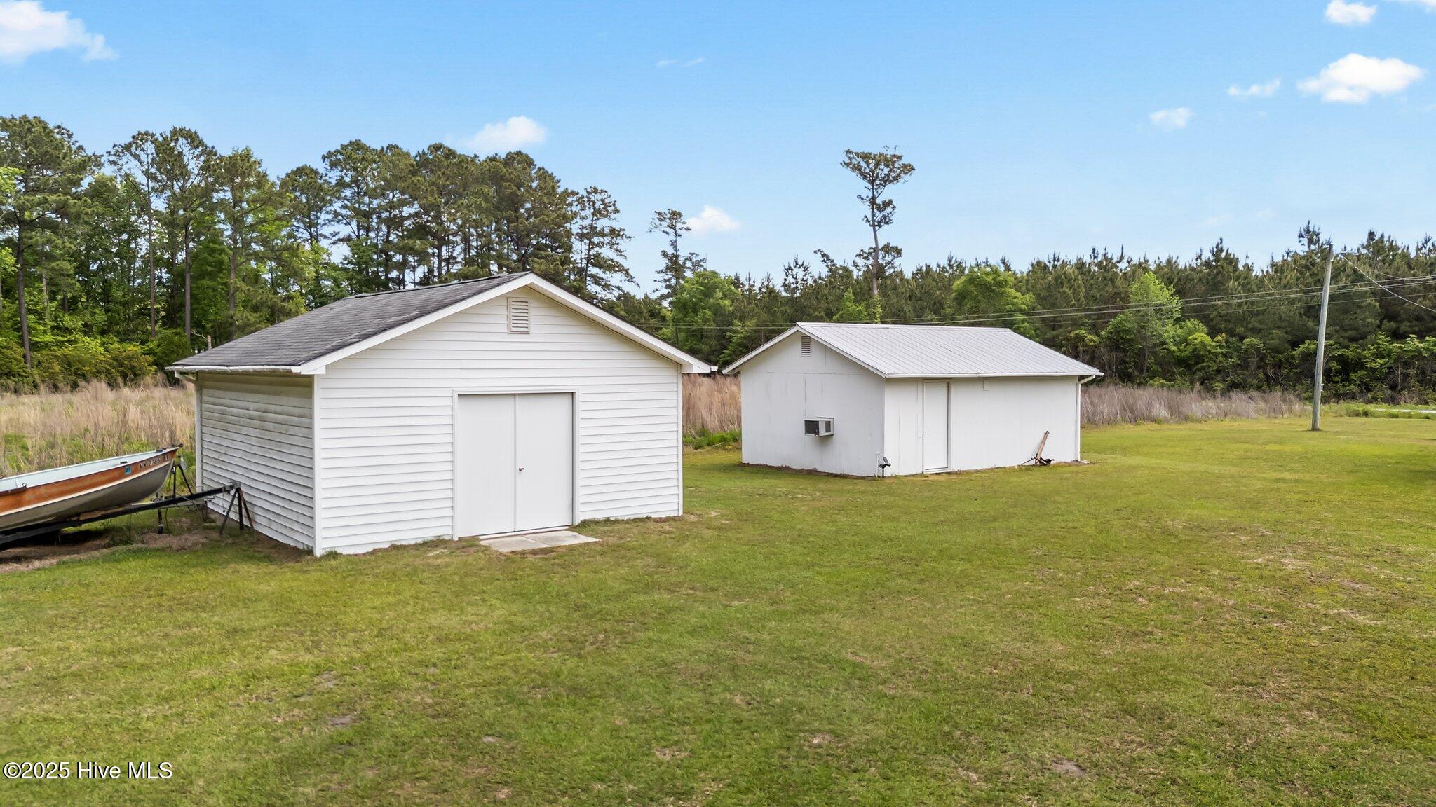 6592 Neuse Road Grantsboro, NC 28529 - Photo 9 of 29 44-web-or-mls-DJI_20250425113434_0118_D