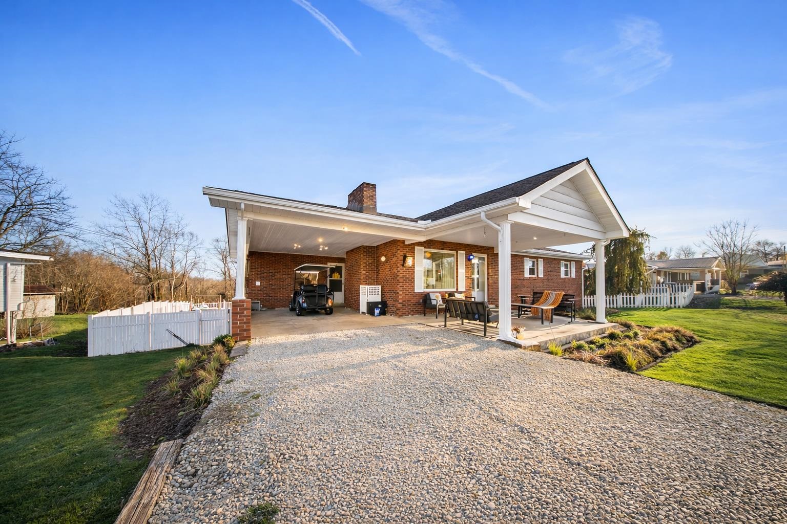 7404 Nekirk Road Ashland, KY 41102 - Photo 1 of 29
