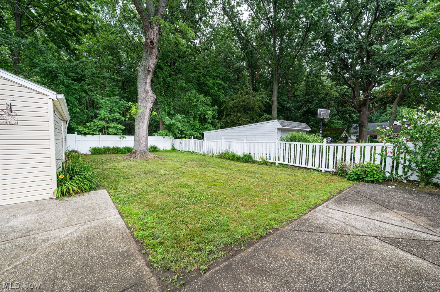 1289 Waverly Road Eastlake, OH 44095 - Photo 26 of 29