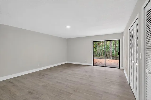 $570,000 | 310 Country Cir Drive West, Port Orange, FL 32128