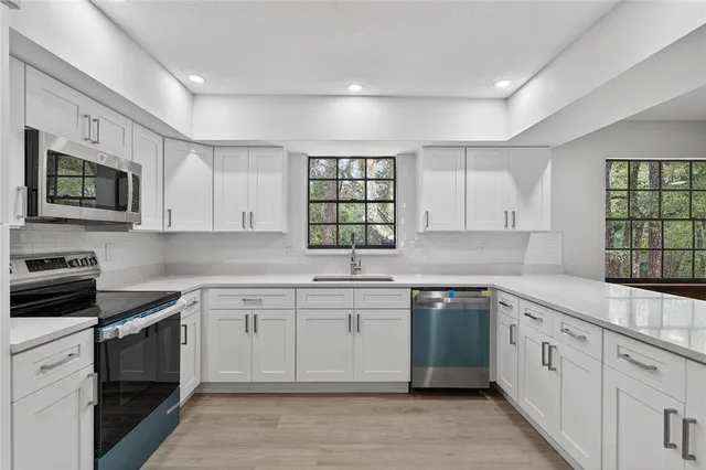 $570,000 | 310 Country Cir Drive West, Port Orange, FL 32128