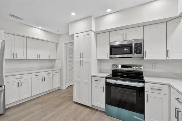 $570,000 | 310 Country Cir Drive West, Port Orange, FL 32128