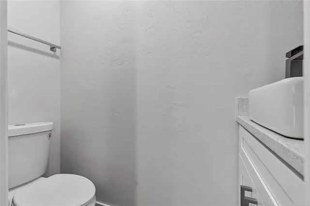 $570,000 | 310 Country Cir Drive West, Port Orange, FL 32128