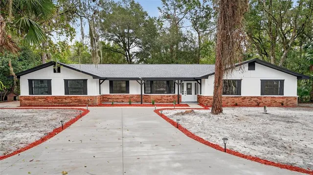 $570,000 | 310 Country Cir Drive West, Port Orange, FL 32128