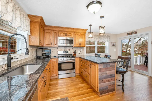 $474,900 | 5 Meghan Drive, Nashua, NH 03063