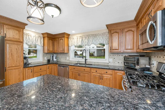 $474,900 | 5 Meghan Drive, Nashua, NH 03063