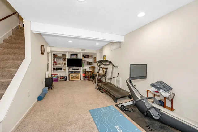 $474,900 | 5 Meghan Drive, Nashua, NH 03063