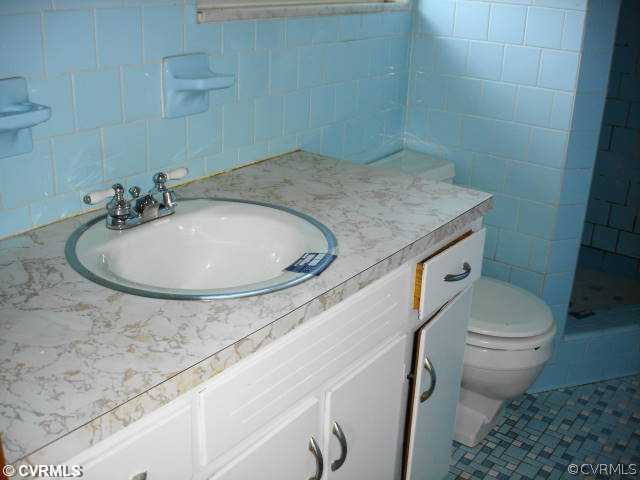 7717 Farmwood Road Gloucester Point, VA 23062 - Photo 10 of 12 Master Bath