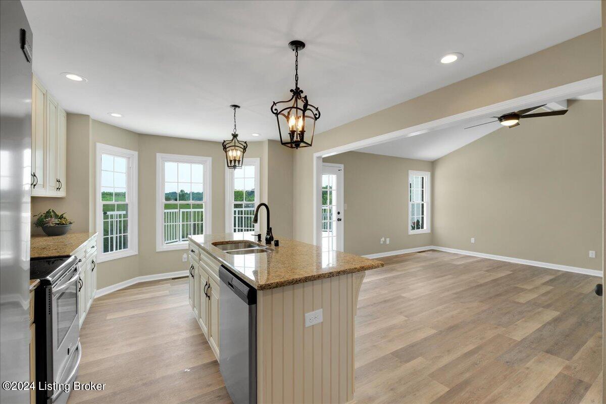 9701 Routt Road Louisville, KY 40299 - Photo 11 of 65 16-9701 Routt Rd-116