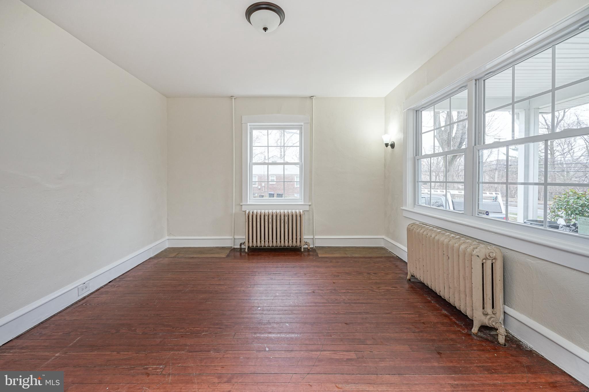 1918 Laurel Road Lindenwold, NJ 08021 - Photo 12 of 42 Plenty of Space