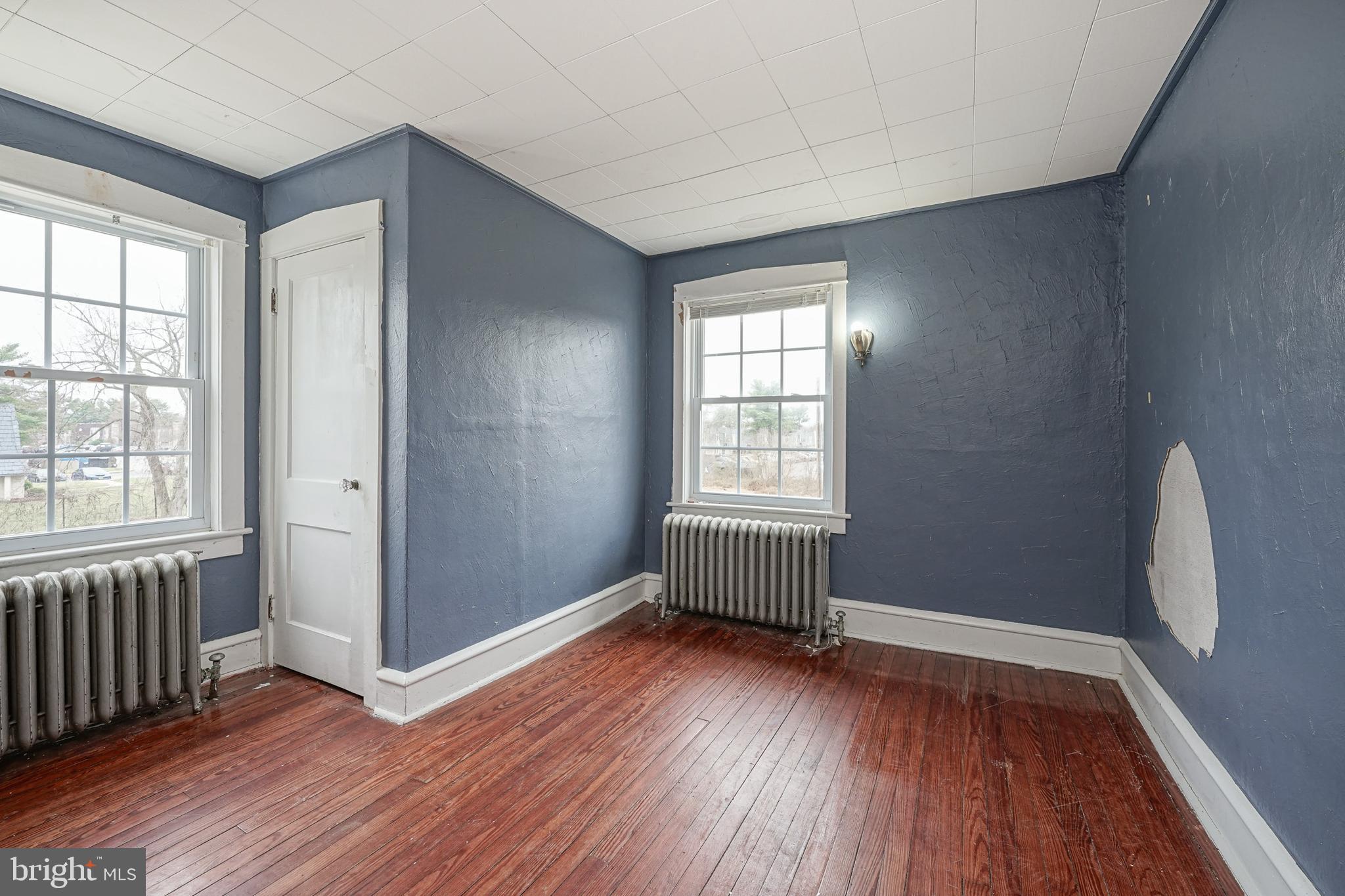 1918 Laurel Road Lindenwold, NJ 08021 - Photo 32 of 42 More Hardwoods