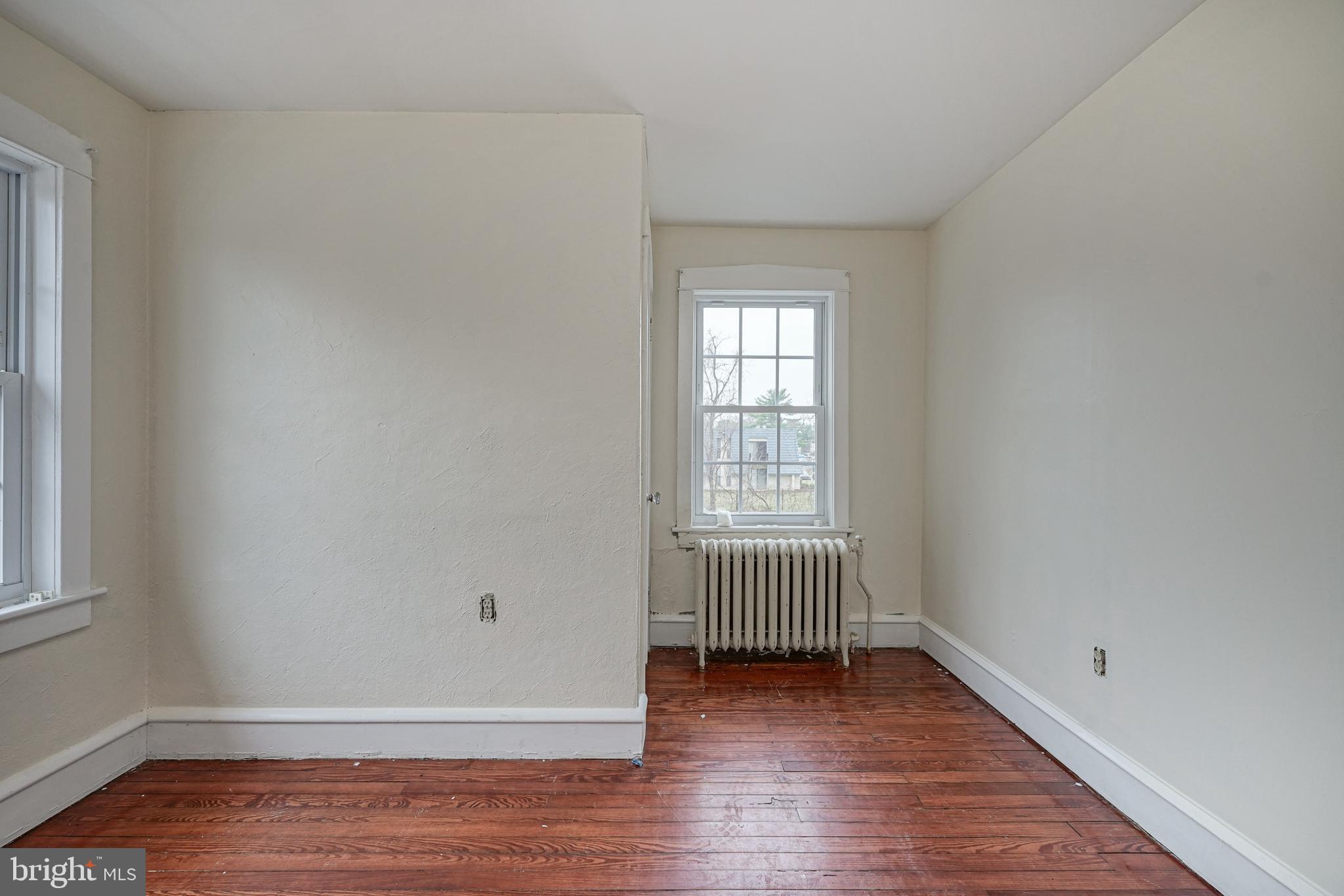 1918 Laurel Road Lindenwold, NJ 08021 - Photo 36 of 42 Plenty of Sunlight