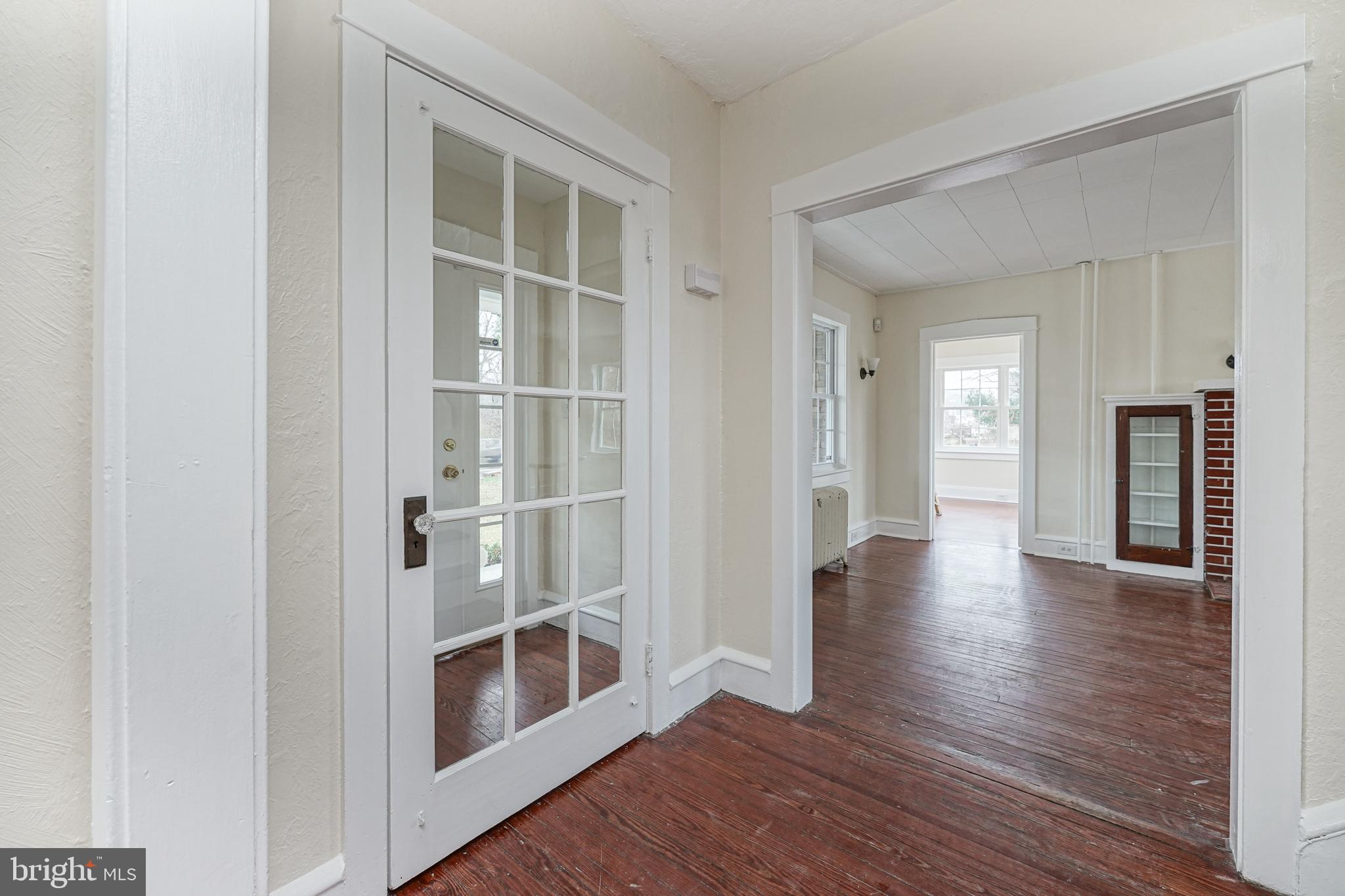 1918 Laurel Road Lindenwold, NJ 08021 - Photo 6 of 42 Original Wood and Hardware