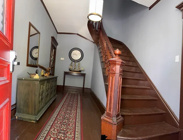 $2,200 | 62 Thomas Street, Unit 2, New Bedford, MA 02740