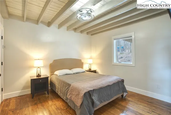 $670,000 | 111 Overbrook Trail, Beech Mountain, NC 28604