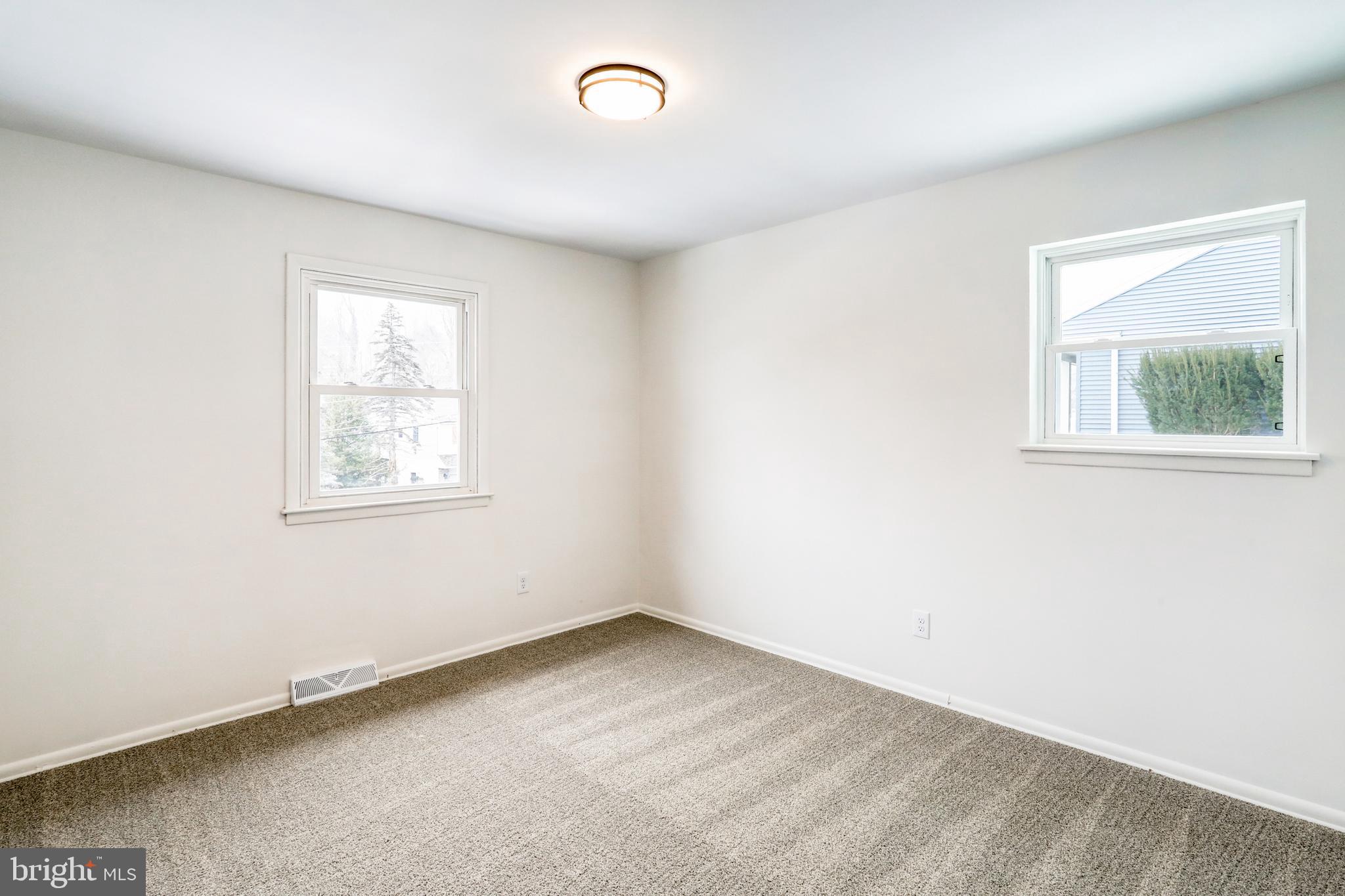 333 Golf Hills Road Havertown, PA 19083 - Photo 16 of 36