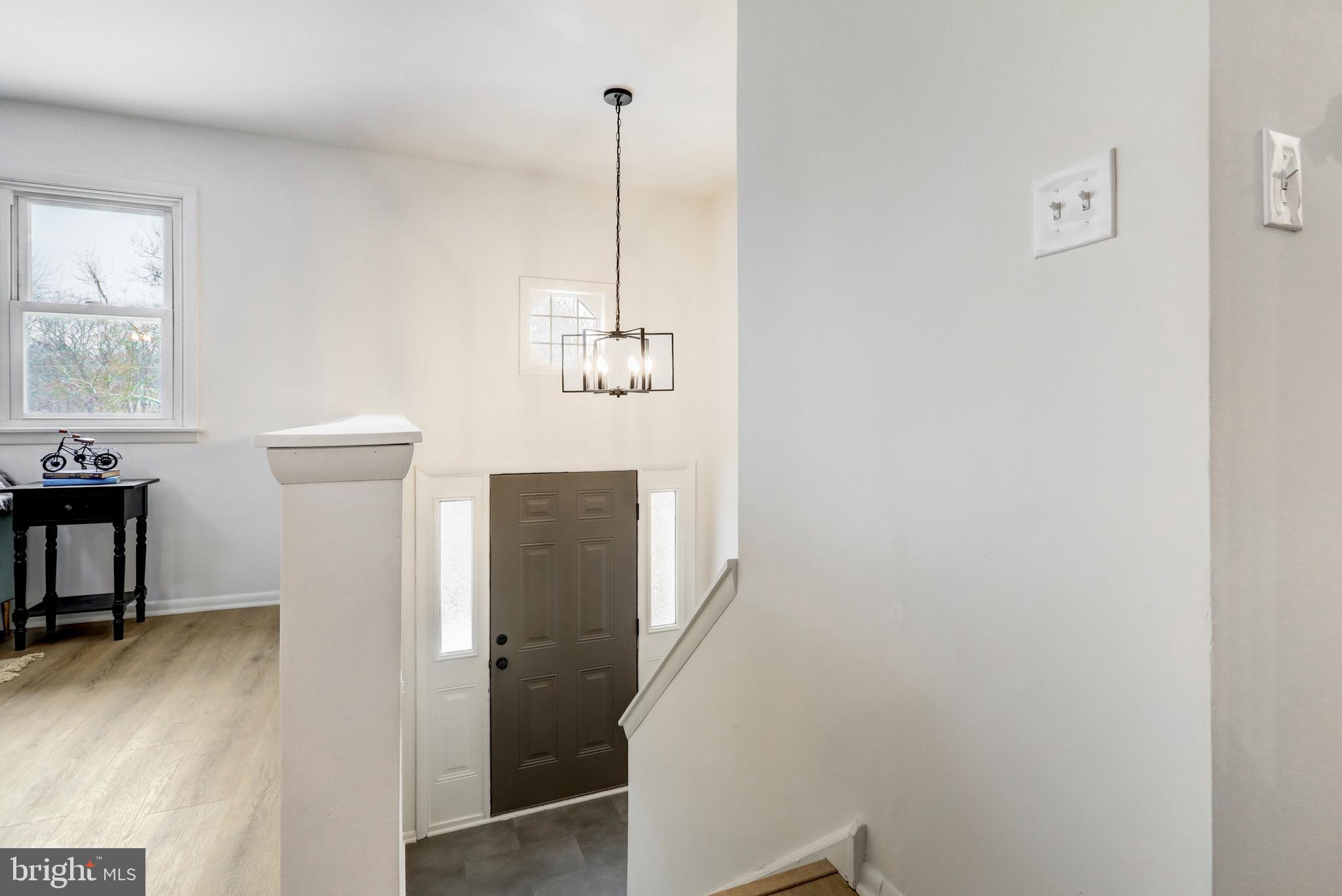 333 Golf Hills Road Havertown, PA 19083 - Photo 5 of 36