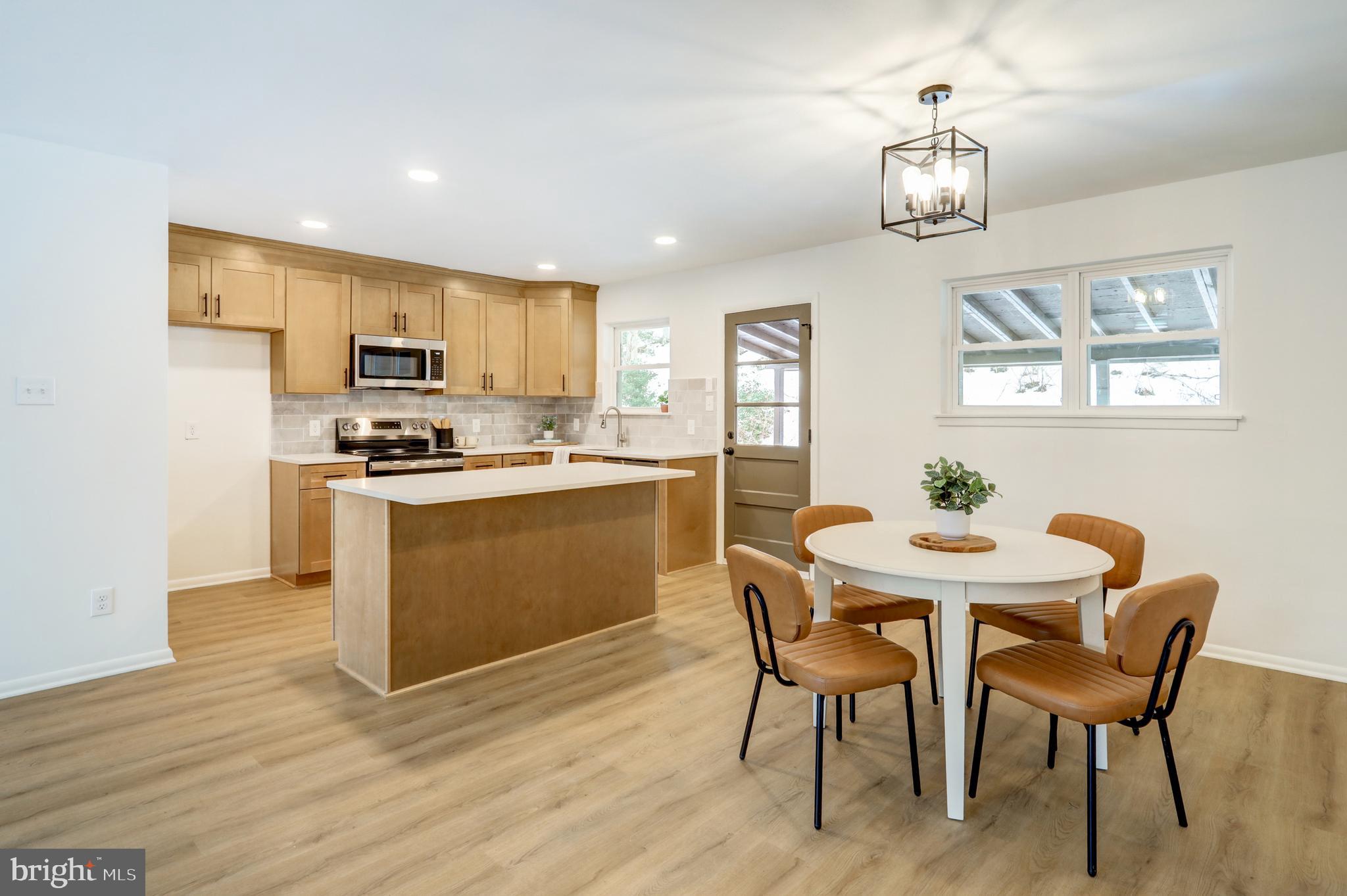 333 Golf Hills Road Havertown, PA 19083 - Photo 6 of 36