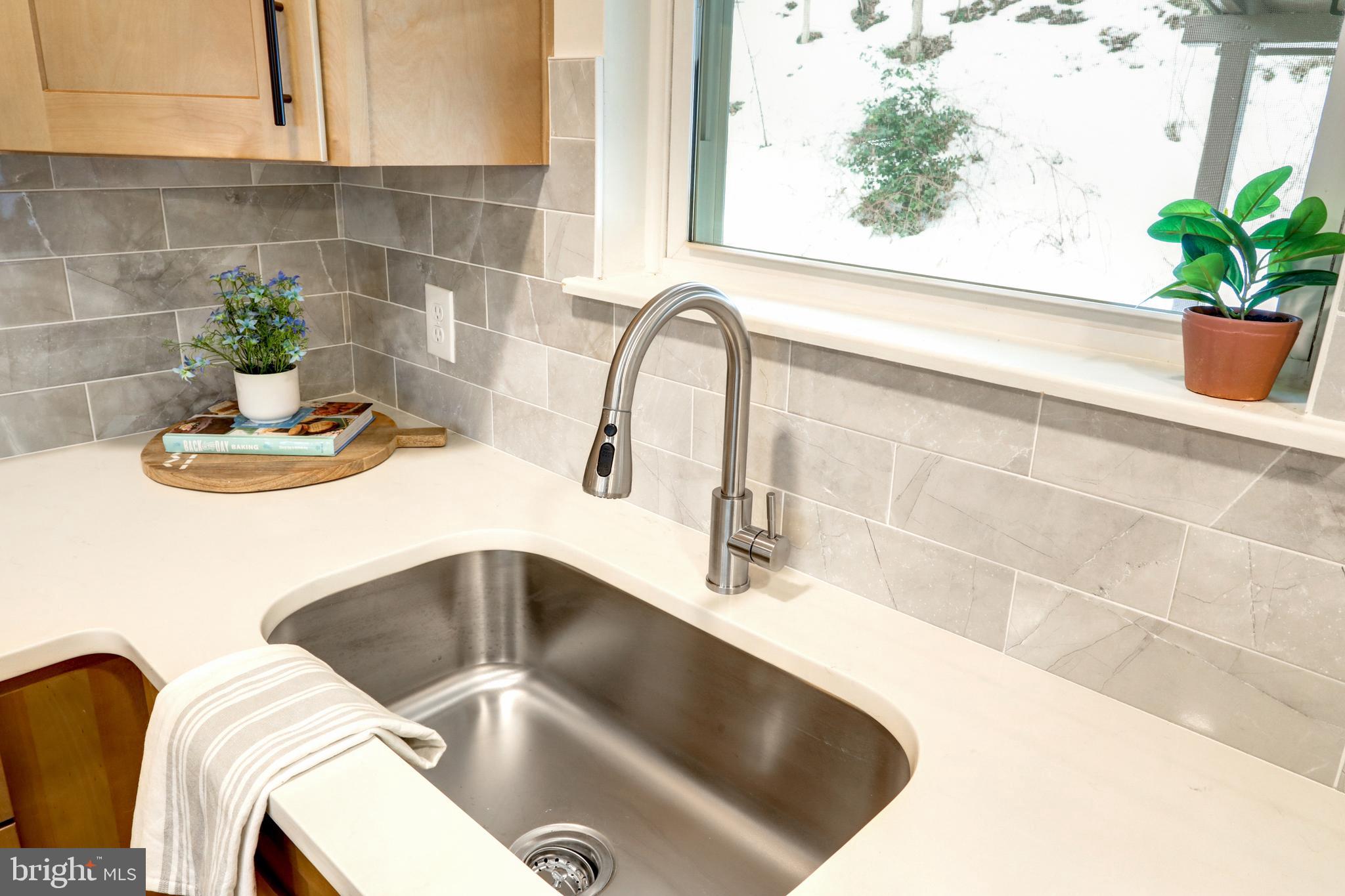 333 Golf Hills Road Havertown, PA 19083 - Photo 10 of 36