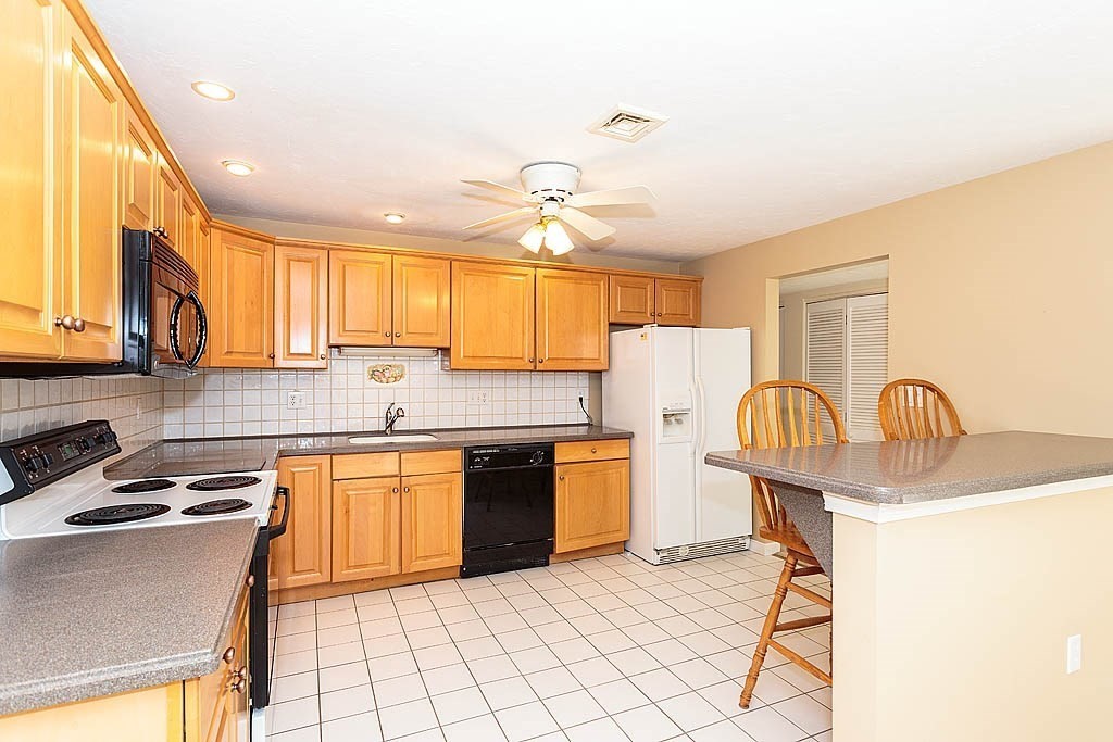 60 Maple Street, Unit M Canton, MA 02021 - Photo 8 of 25 Gallery Image 8