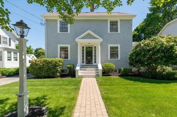 $849,000 | 7 Clifton Avenue, Beverly, MA 01915