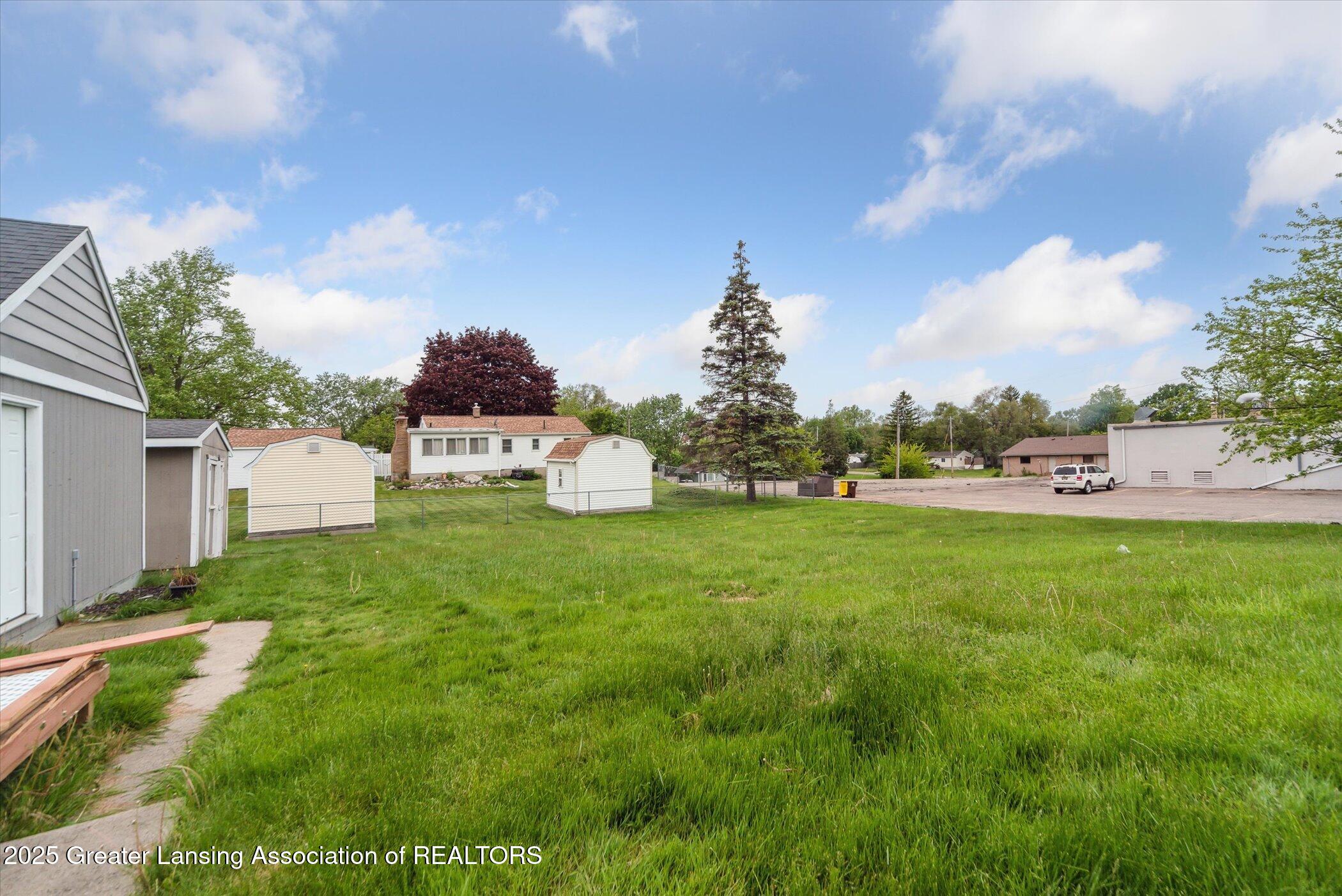 336 South Waverly Road Lansing, MI 48917 - Photo 26 of 33 27-336-S-Waverly-Rd-Lansing-MI-48917-Win