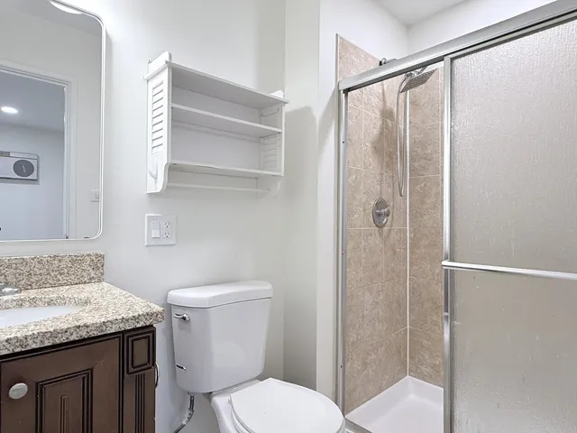 $2,150 | 460 North Wilke Road, Unit 201, Palatine, IL 60074