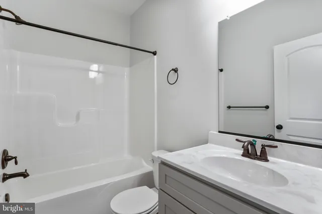 $525,000 | 3 J White Pine Lane, Boyce, VA 22620