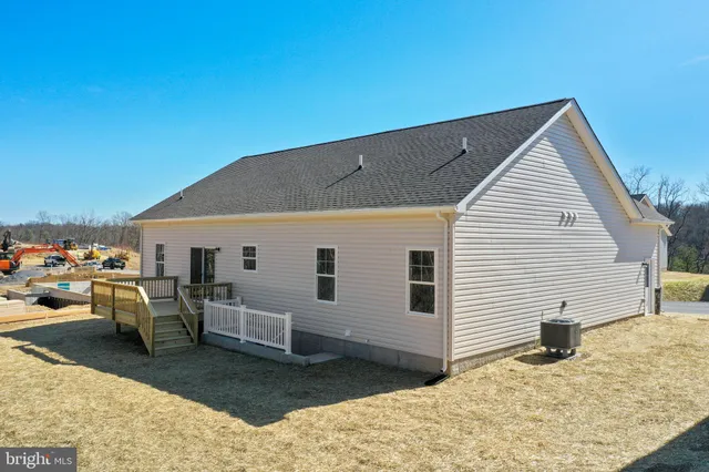 $525,000 | 3 J White Pine Lane, Boyce, VA 22620