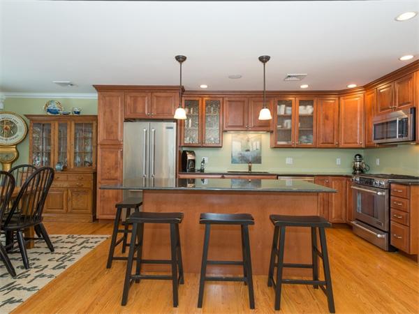 281 R Rear) Granite Street, Unit 2 Rockport, MA 01966 - Photo 3 of 17 Gallery Image 3